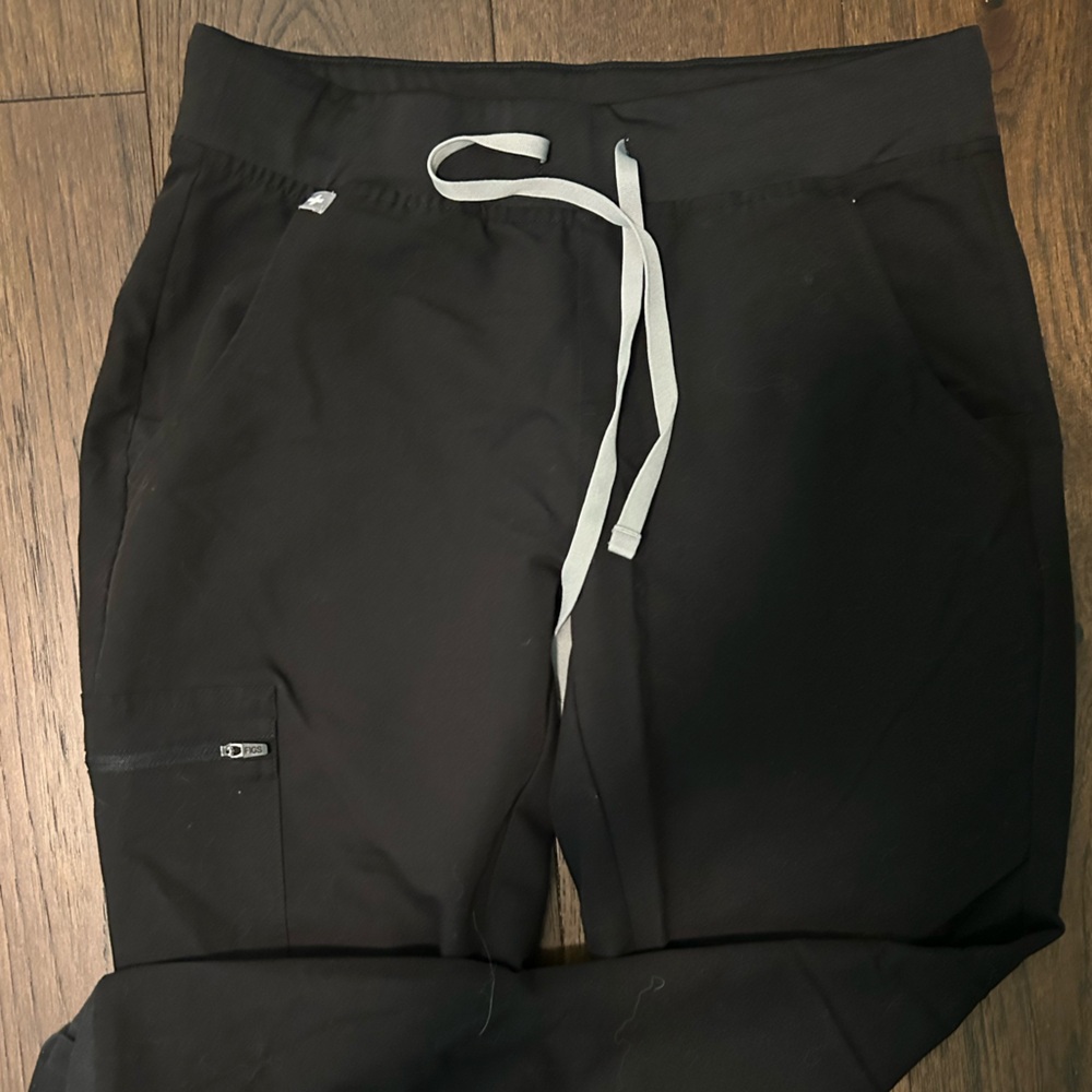 Figs High Waisted Zamora Jogger Scrub Pants Black